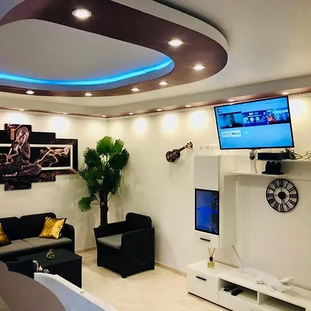 Apartment Privatif Spa, Jacuzzi , Wifi, Netflix Straßburg