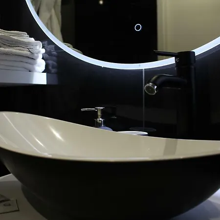 Privatif Spa, Jacuzzi , Wifi, Netflix Apartment *