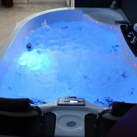 Privatif Spa, Jacuzzi , Wifi, Netflix Apartment *